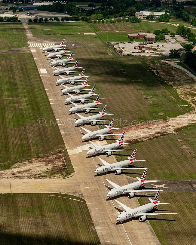 Boeing 777's on Runway 18/36 - storage during Covid-19 situation