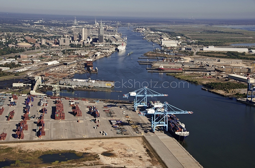Aerial view - Port of Mobile