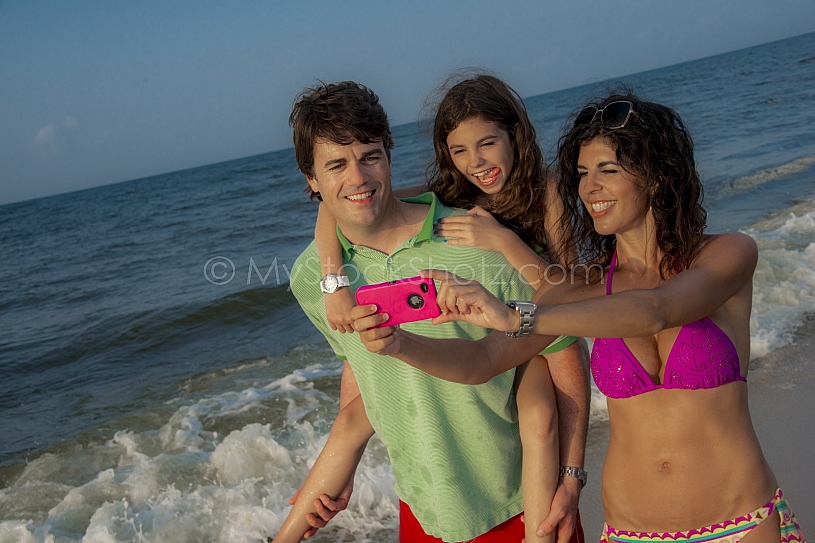 Gulf Shores Family on Beach