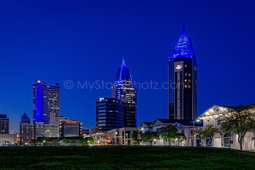 Mobile Skyline in Blue