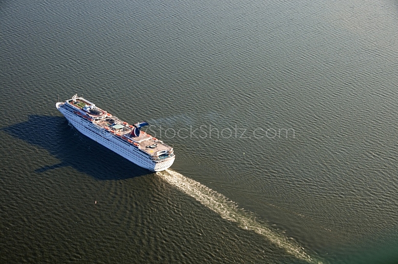 Carnival Elation in Mobile Bay