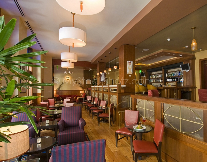 Royal Street Tavern at the RSA Battlehouse Hotel - Mobile Alabama