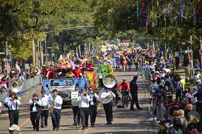 Floral Parade at Mardi Gras 2011