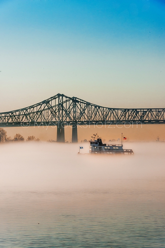 Fog on the Mississippi