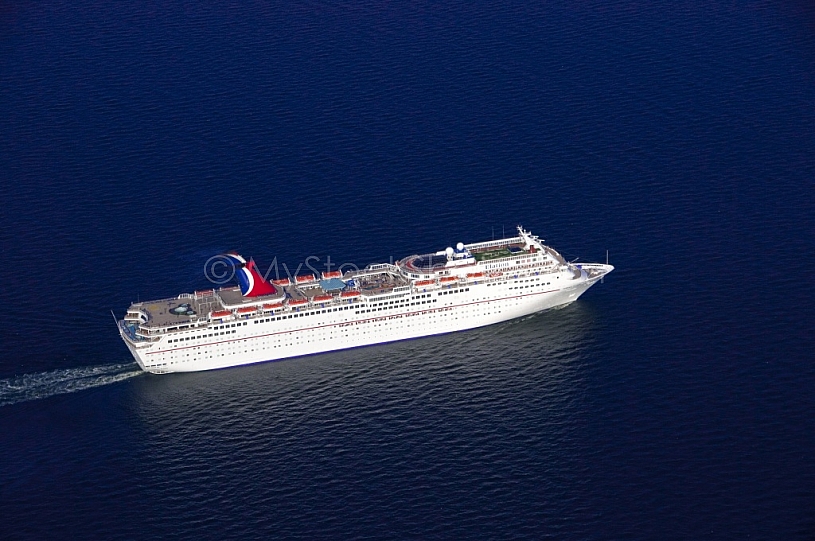 Carnival Elation in Mobile Bay