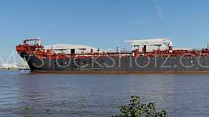 LargShip-PassingAustal-MobileRiver