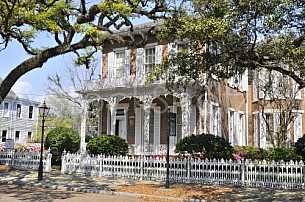 Historic Richard's DAR House - Downtown Mobile