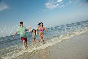 Gulf Shores Family on Beach