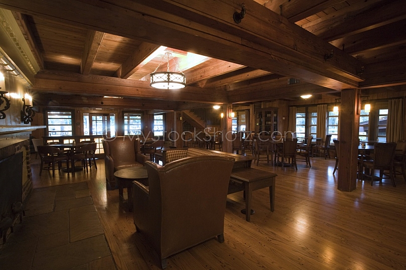 Lakewood Golf Clubhouse