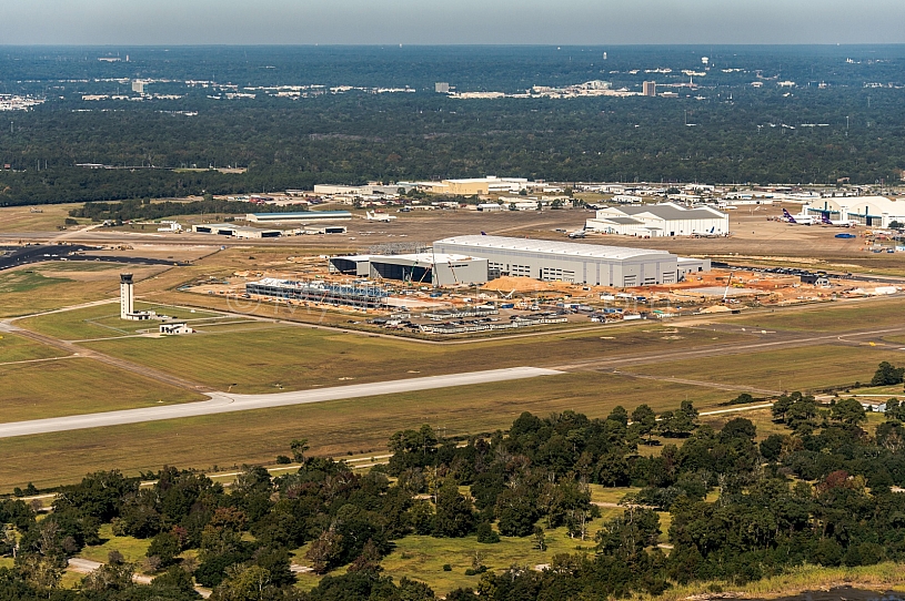 Airbus Assembly Line Mobile - October 2014