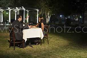 Outdoor dining at Cathedral Square