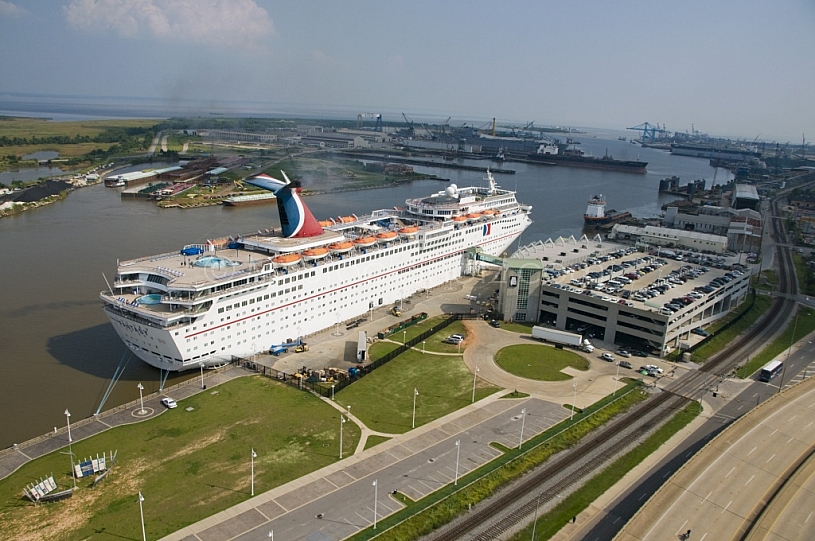 Cruise Ship - Mobile Cruise Terminal