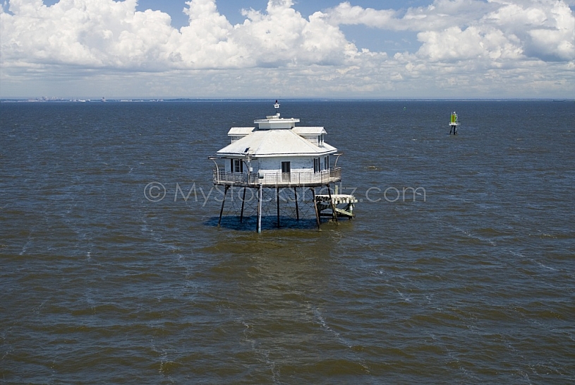 Middle Bay Light